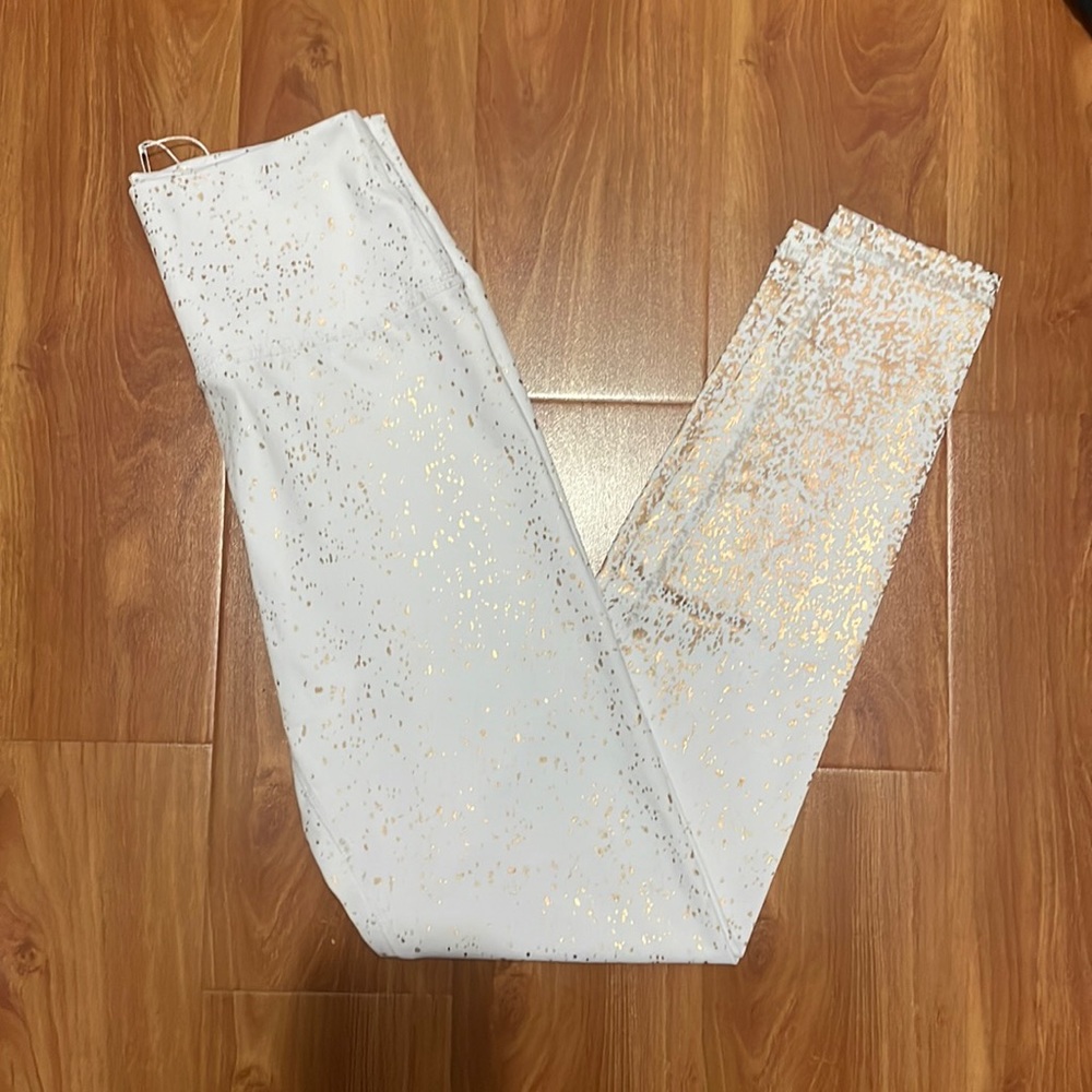 BuffBunny White and Gold Leggings